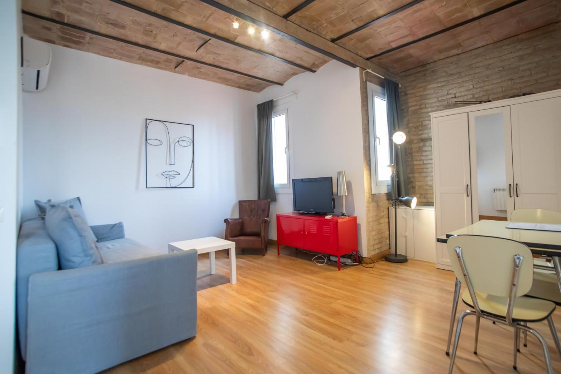 51no1058 - Bright 1bed Flat In Poble Sec Apartament