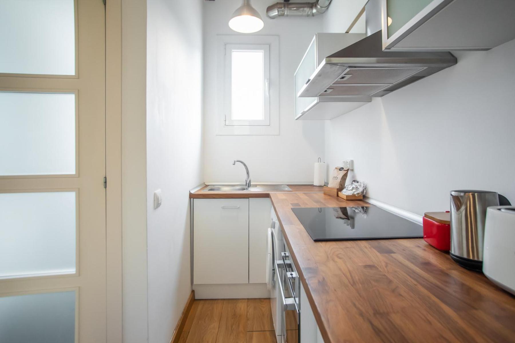 51no1058 - Bright 1bed Flat In Poble Sec Apartament *