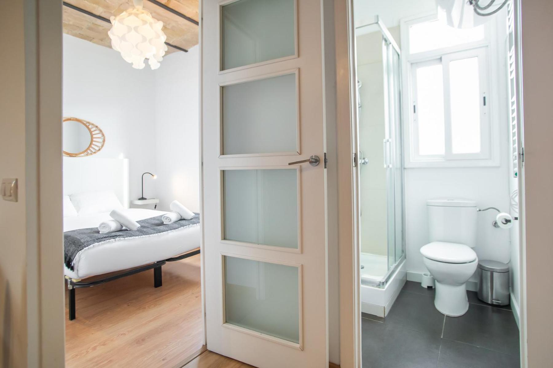 51no1058 - Bright 1bed Flat In Poble Sec Apartment Barcelona