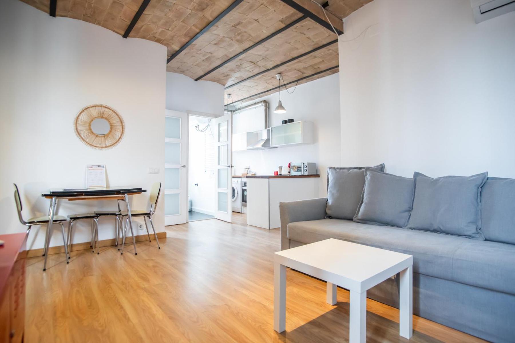 51no1058 - Bright 1bed Flat In Poble Sec Barcellona